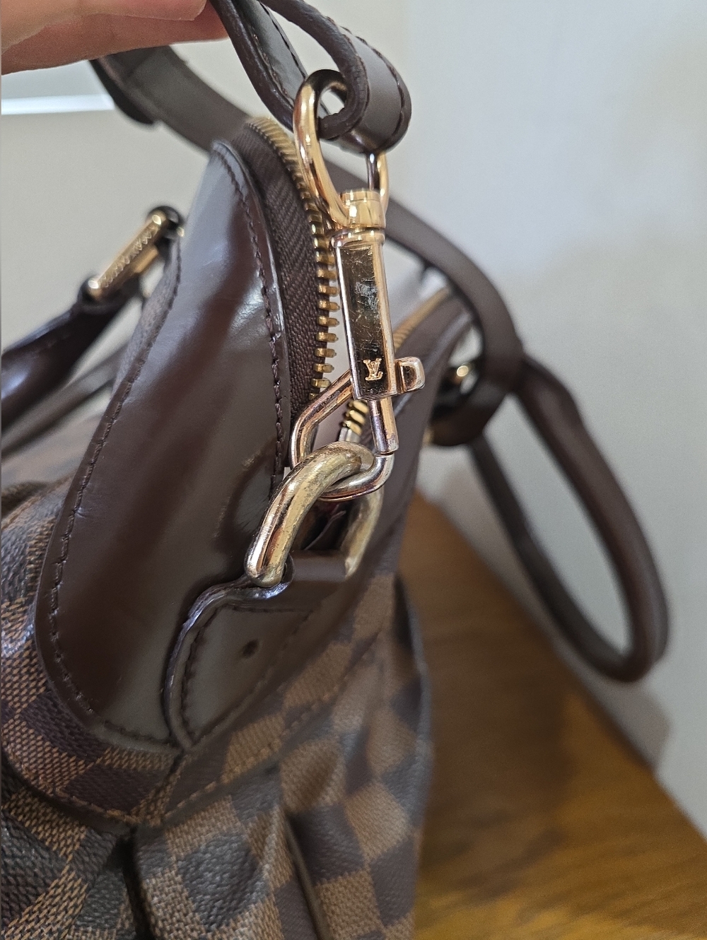 Authentic Louis Vuitton Trevi PM in Damier Ebene . - Picture 13 of 16